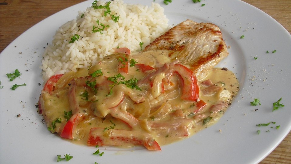 Putenschnitzel mit pikanter Sauce von lieschen111