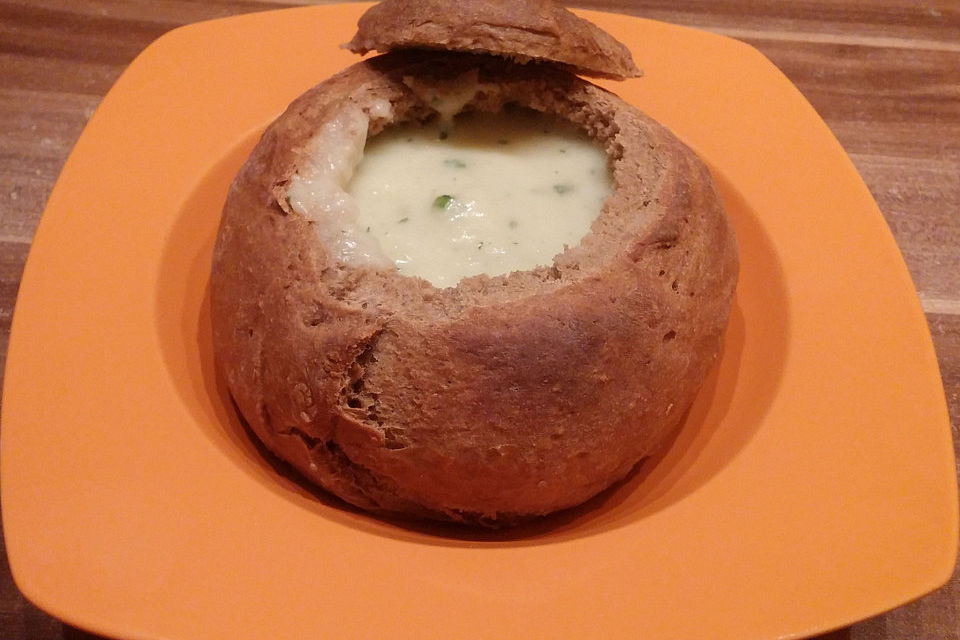 Kohlrabisuppe mit Kartoffeln