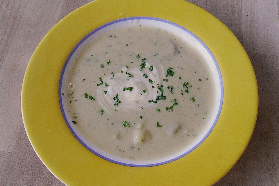 Kohlrabisuppe mit Kartoffeln