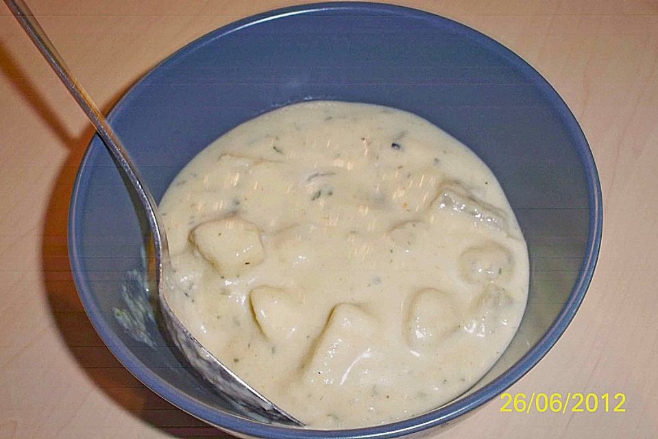 Kohlrabisuppe mit Kartoffeln