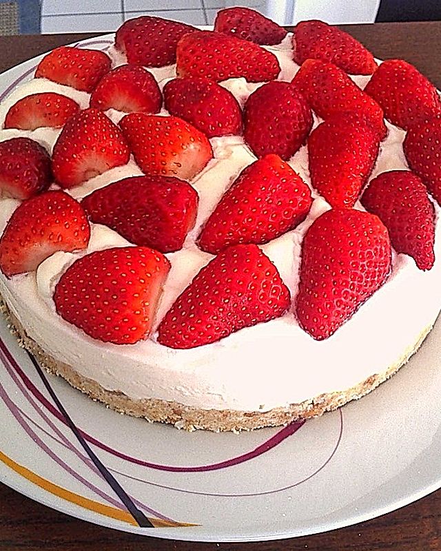 Weiße Schokolade - Erdbeer - Kuchen