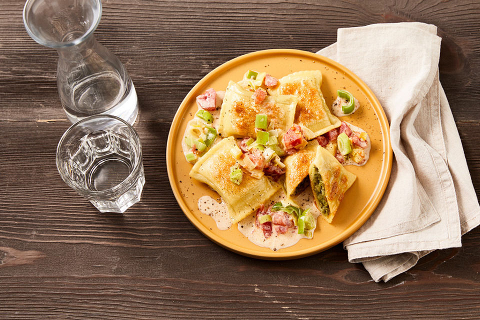 Maultaschen mit Lauch - Tomaten - Gemüse