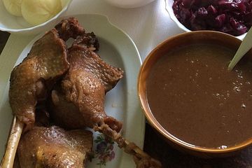 Gansekeulen Mit Pflaumen Ingwer Sosse Von Galimero Chefkoch 