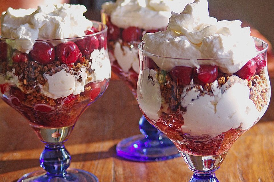 Lebkuchen - Kirsch - Dessert