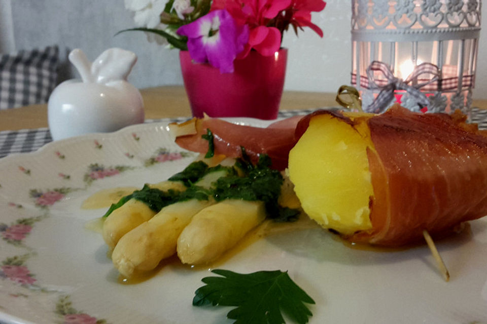 Spargel mit Schinken-Kartoffeln