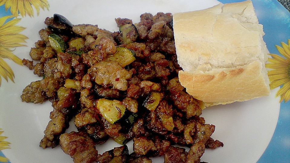 Aubergine - Zucchini - Hackpfanne von schatztruhe2312 Aubergine - Zucchini - Hackpfanne von schatztruhe2312