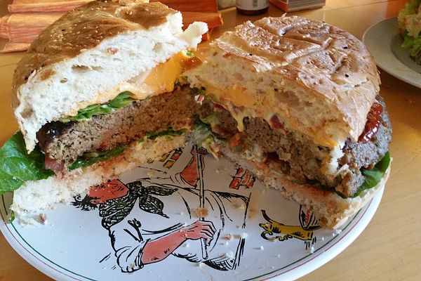 Riesen - Hamburger von Sivi | Chefkoch Riesen - Hamburger von Sivi | Chefkoch