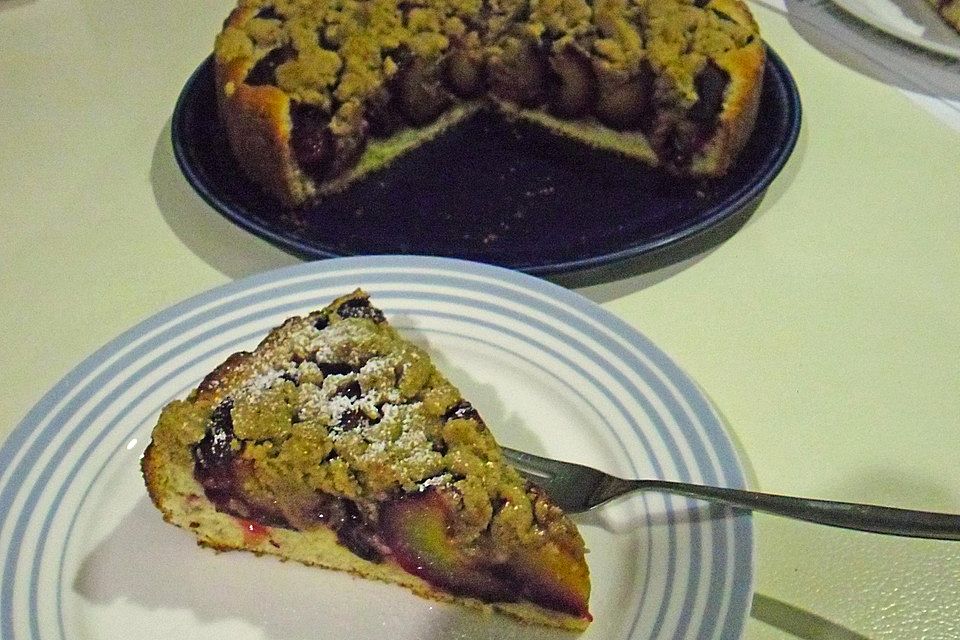 Pflaumenkuchen mit Streuseln