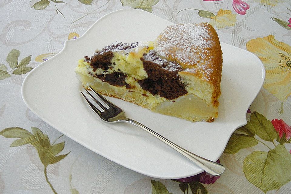 Birnen - Buttermilchkuchen mit Schokozupfen