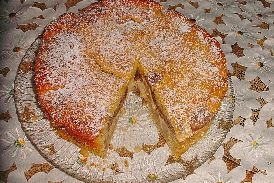 Birnen - Buttermilchkuchen mit Schokozupfen