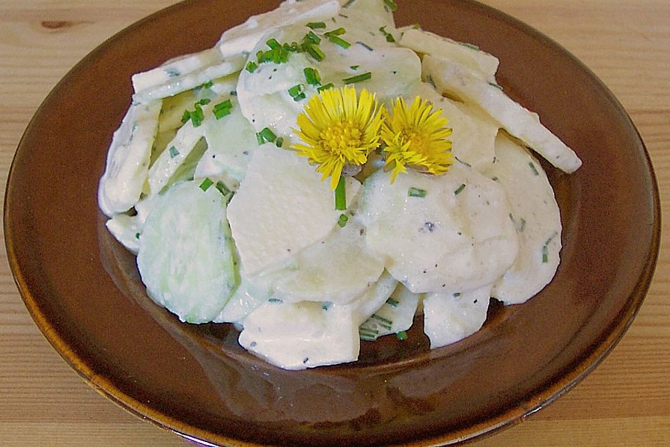 Kartoffelsalat mit Gurke und Ahornsirup