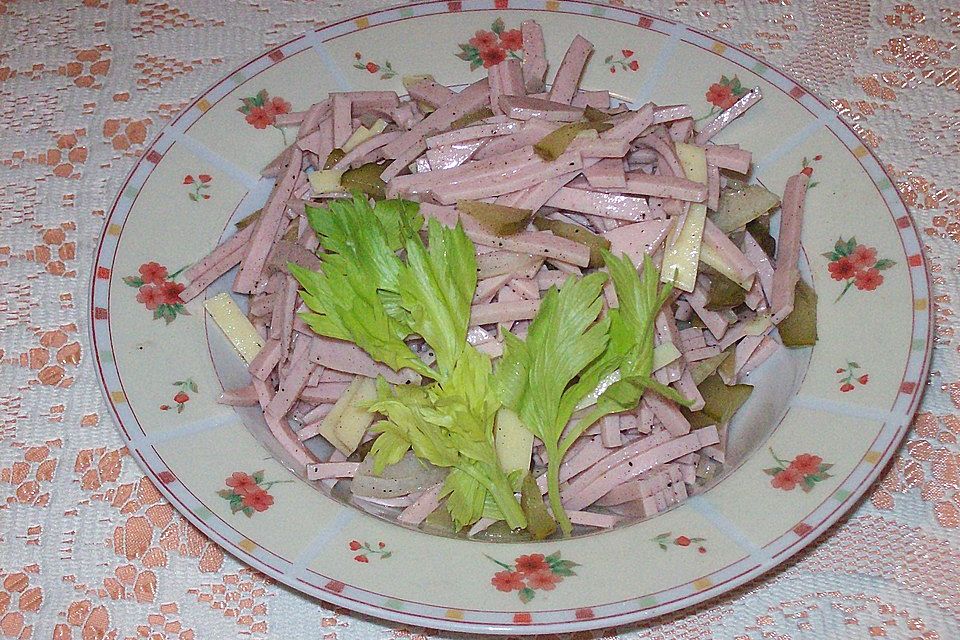 Bayerischer Wurstsalat Bayerischer Wurstsalat