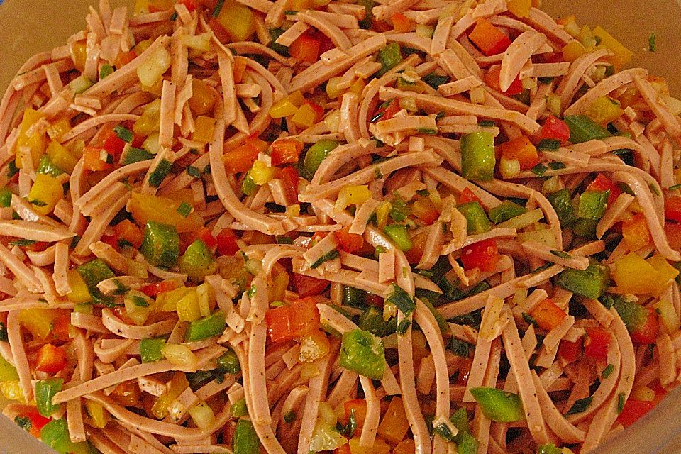 Wurstsalat mit Paprika