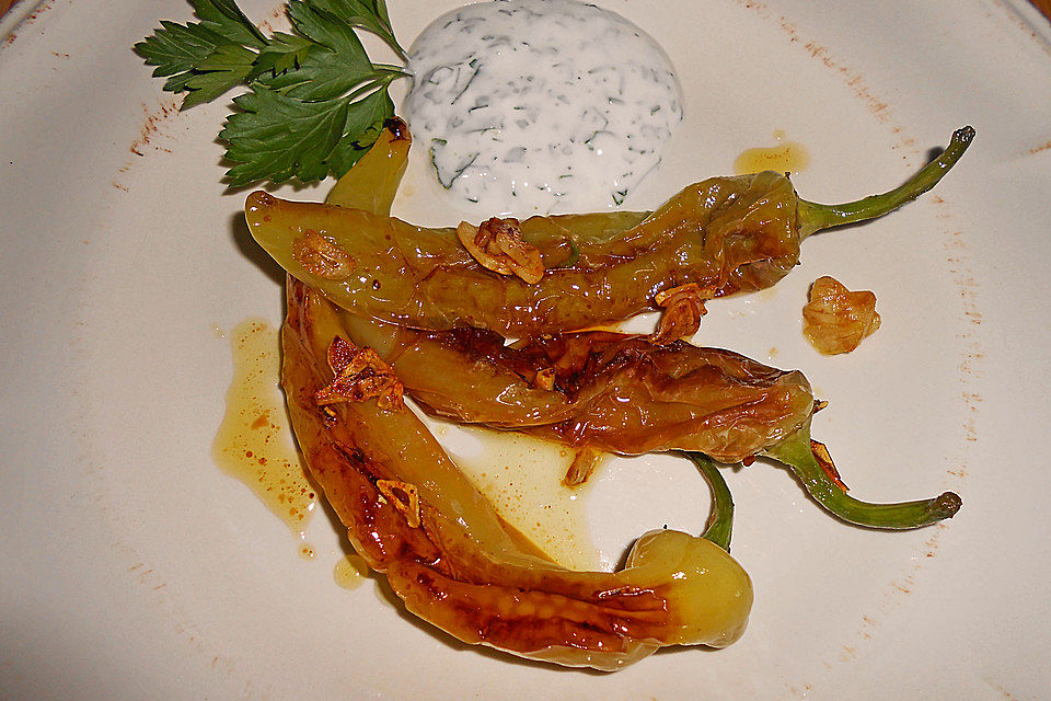 Gebratene Peperoni mit Knoblauch