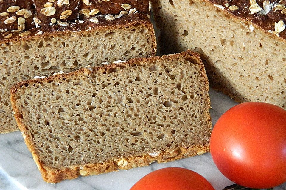 Roggenflockenbrot mit Malzbier und Sauerteig