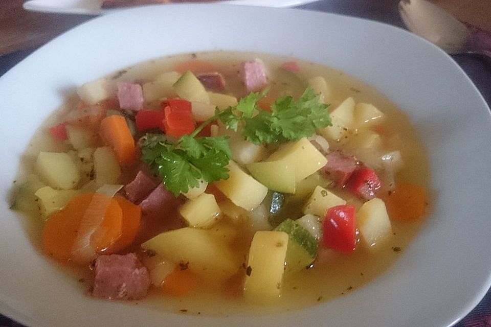 Schnelle Minestrone