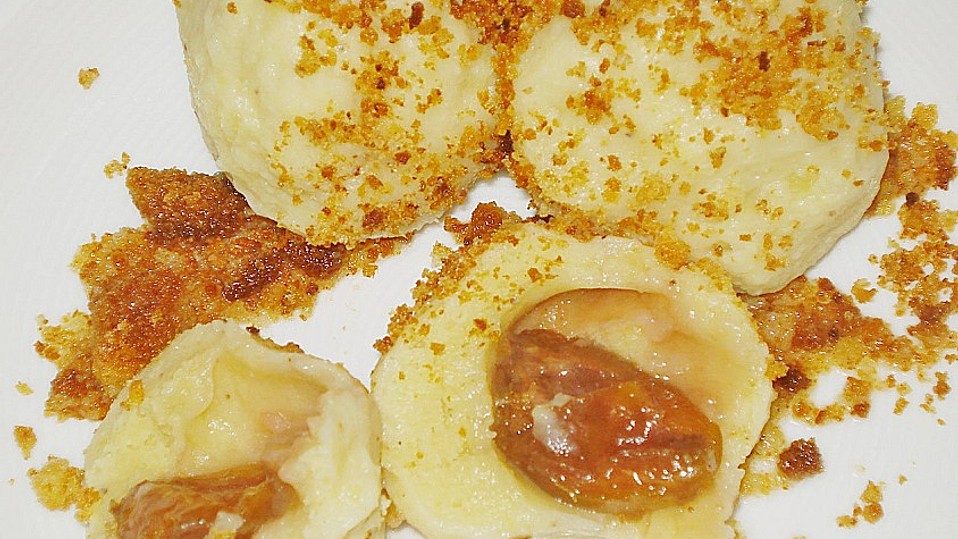 Zwetschgenknödel aus Kartoffeln von Sandybaby