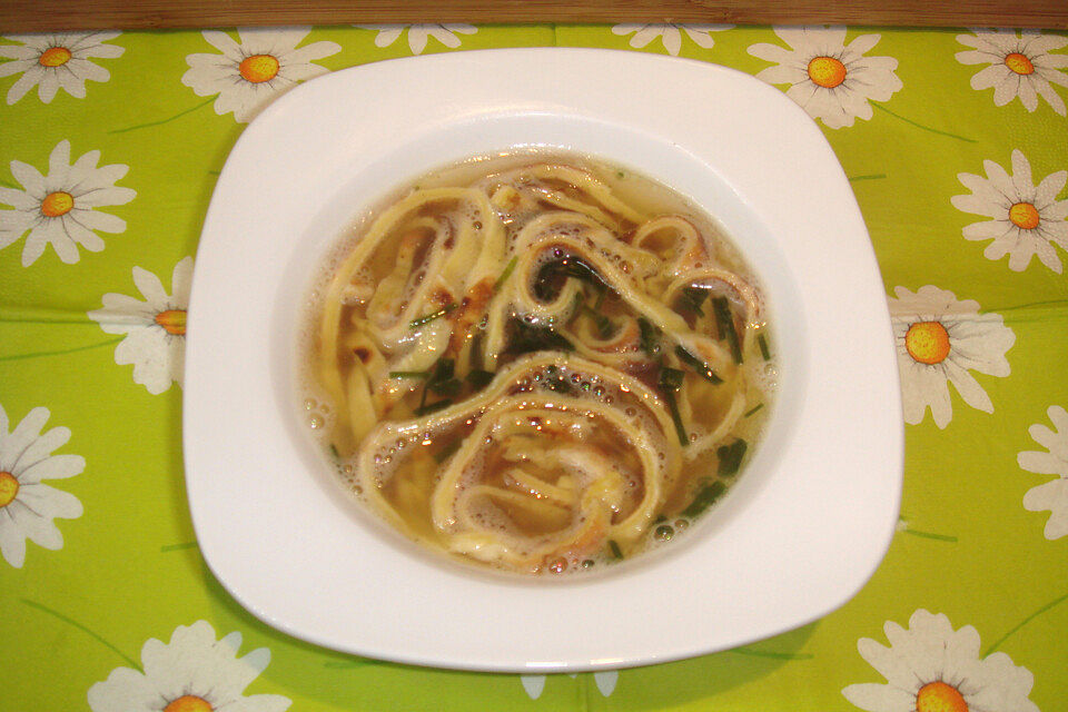 Flädlesuppe Flädlesuppe