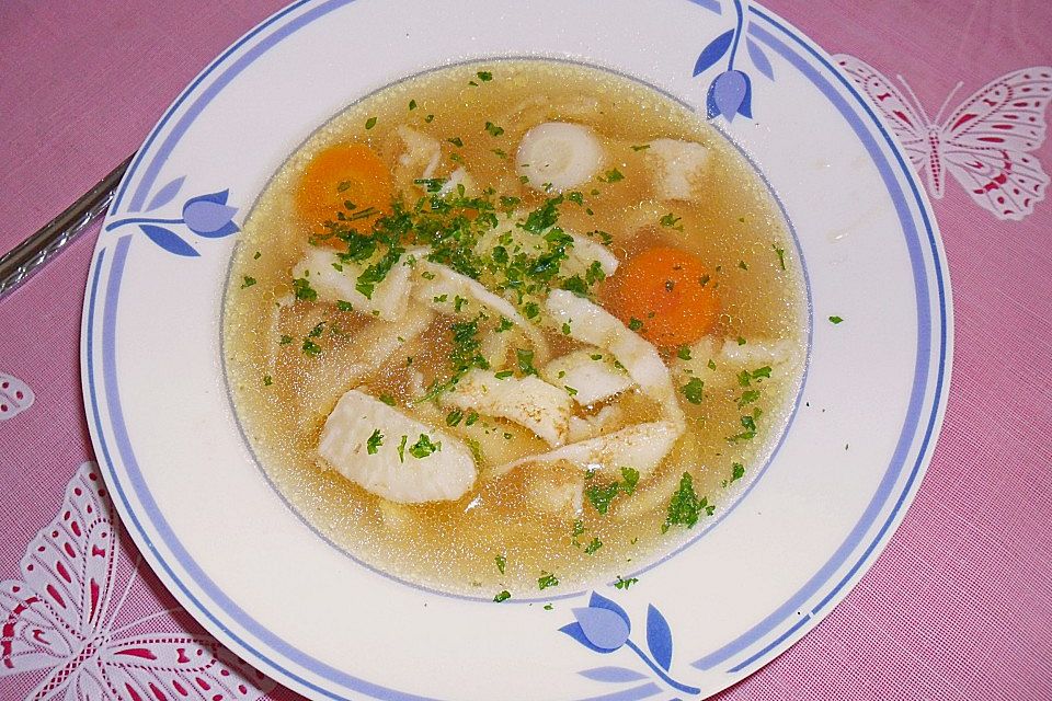 Flädlesuppe Flädlesuppe