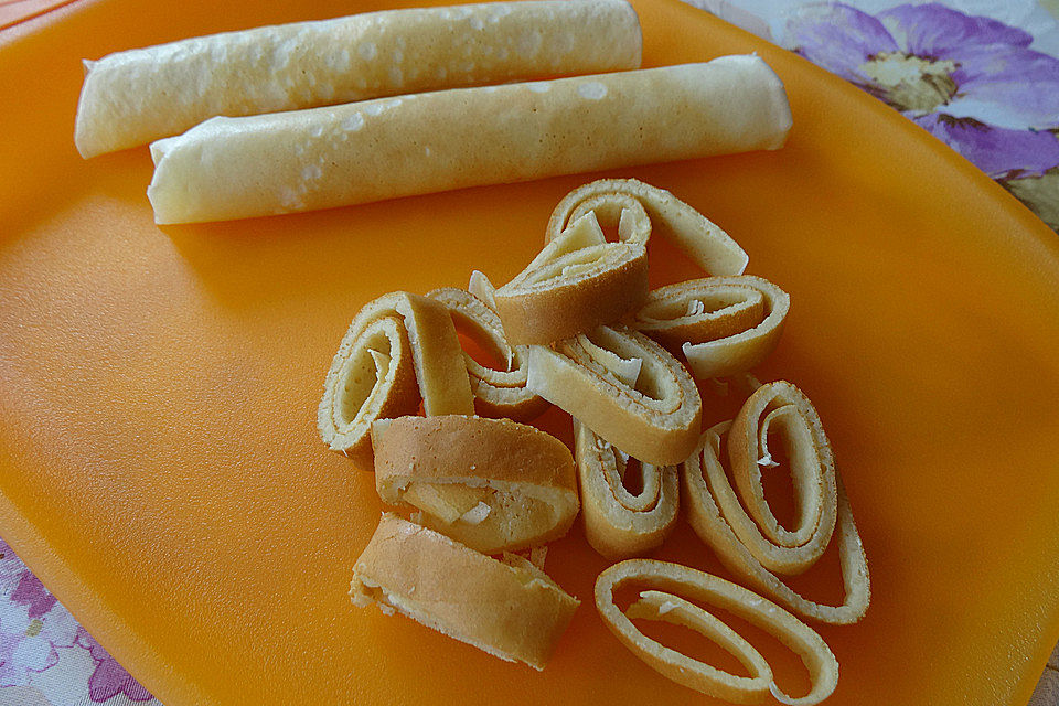 Flädlesuppe Flädlesuppe