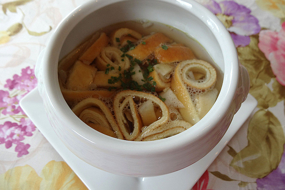 Flädlesuppe Flädlesuppe