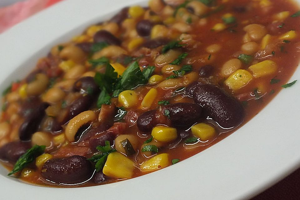 Weißer Bohneneintopf mit Tomaten