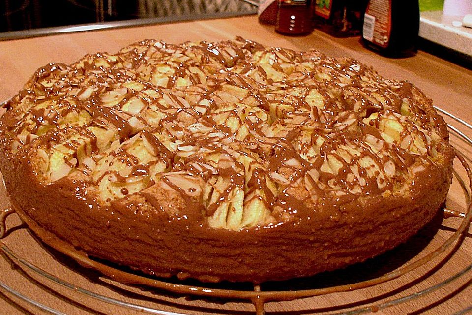 Blitz - Apfel - Mandel - Kuchen mit Punschguss