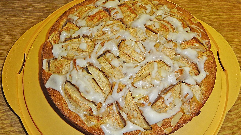 Blitz - Apfel - Mandel - Kuchen mit Punschguss von Juulee Blitz - Apfel - Mandel - Kuchen mit Punschguss von Juulee