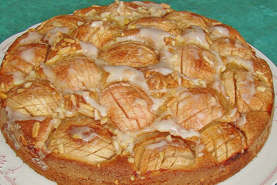 Blitz - Apfel - Mandel - Kuchen mit Punschguss