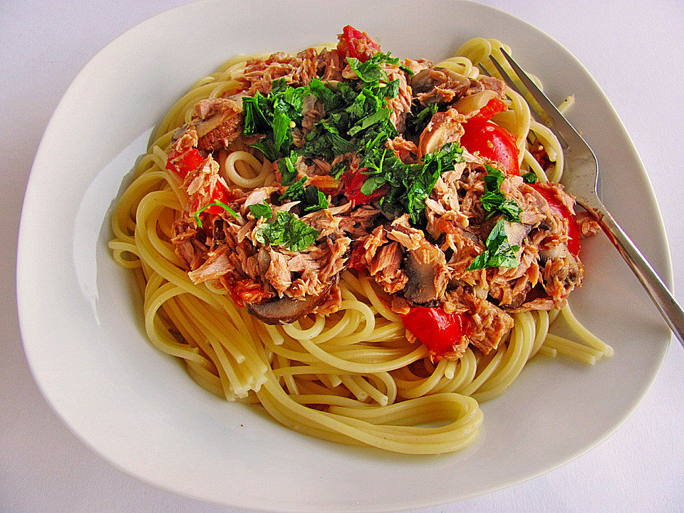 Spaghetti mit Thunfischsauce von pralinchen| Chefkoch