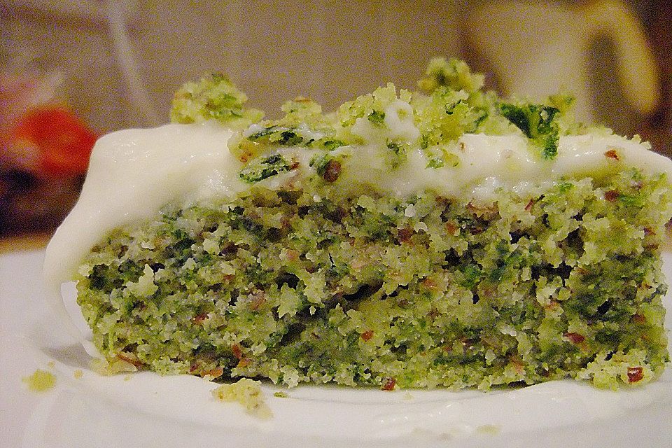 Süßer grüner Spinatkuchen