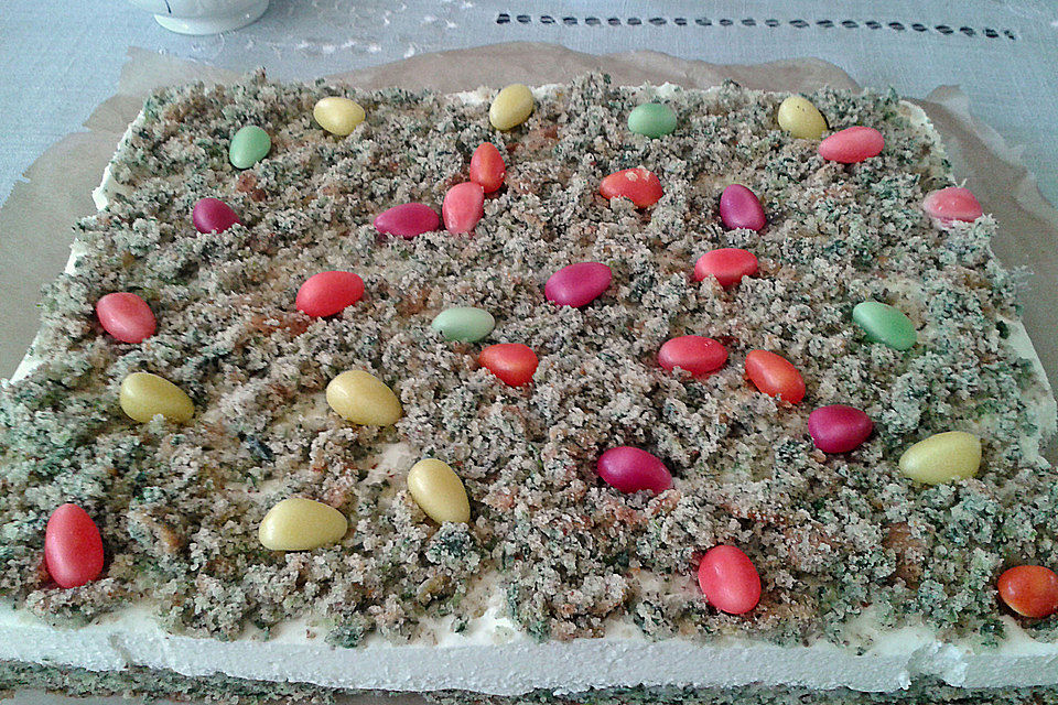 Süßer grüner Spinatkuchen