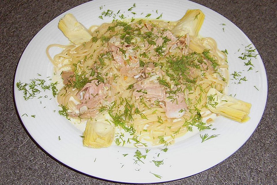 Spagetti in Thunfischsoße mit Artischockenherzen