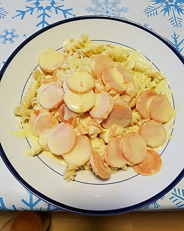 Nudeln in Karottensoße