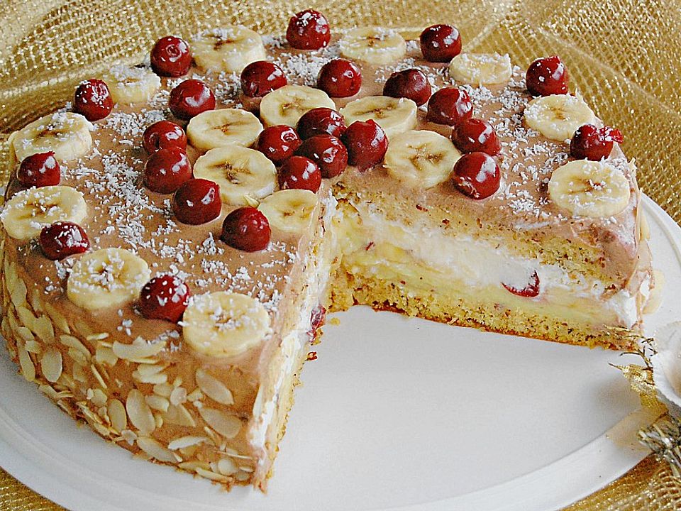 Bananen - Kirsch - Torte mit Sahnecreme und Nougatcreme von caroline48 ...