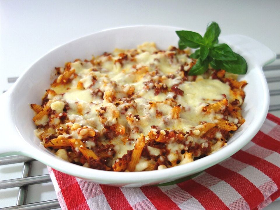 Überbackener Nudel - Bolognese - Auflauf von Susi-Leckermäulchen| Chefkoch
