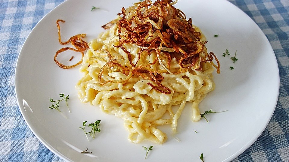 Käsespätzle mit Röstzwiebeln von Susi-Leckermäulchen| Chefkoch