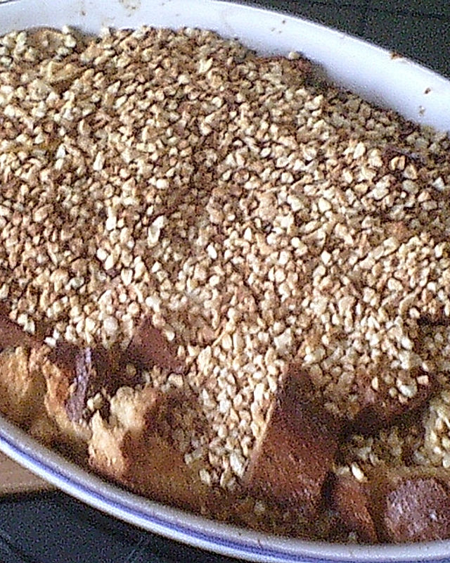 Apfel - Brot - Auflauf mit Mandeln