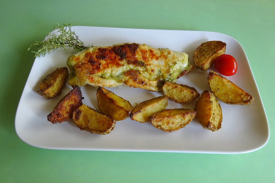 Gefüllte Hähnchenbrust mit Pesto - Kartoffeln