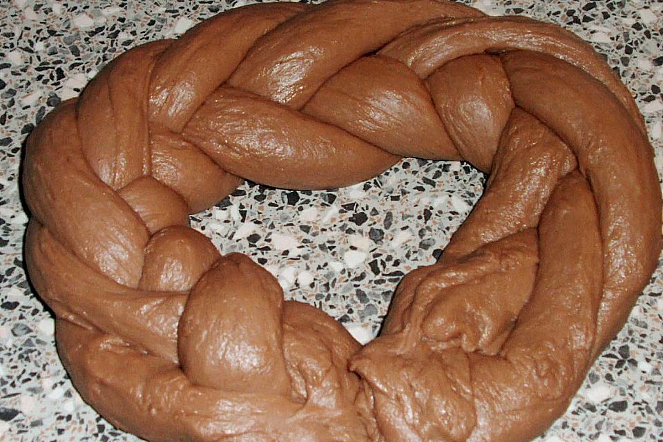Schokoladen Hefezopf Schokoladen Hefezopf