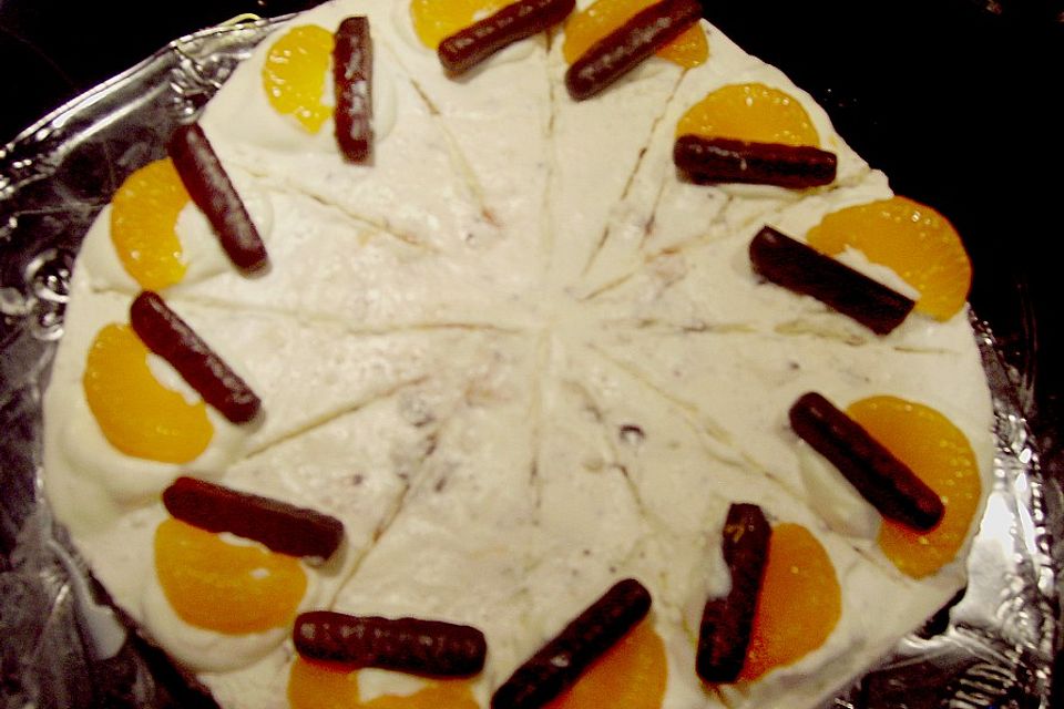 Torte mit Erfrischungsstäbchen