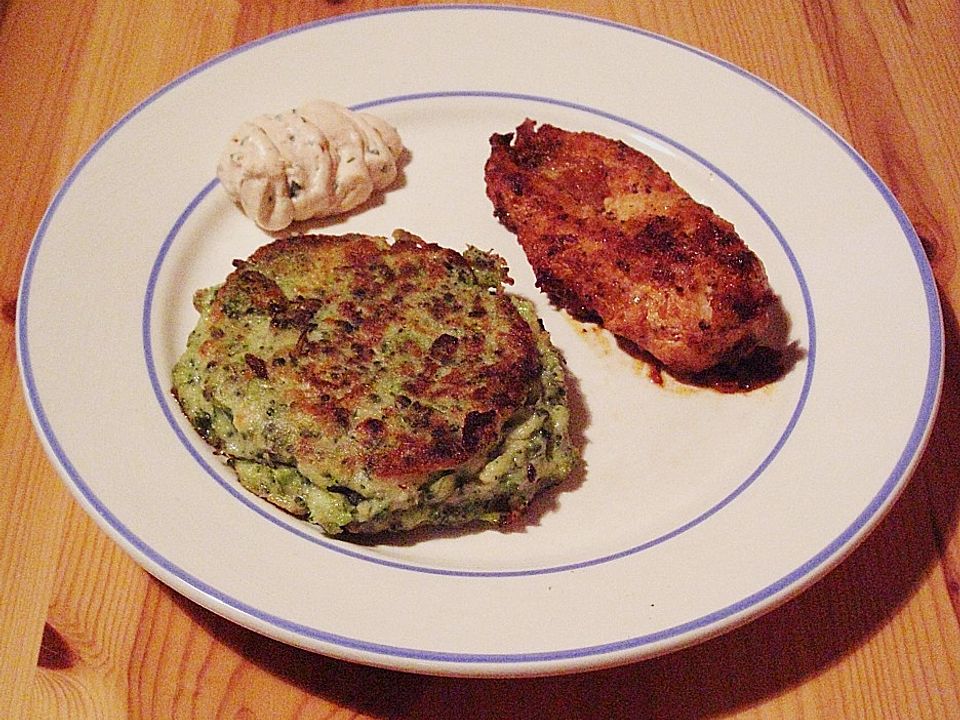 Brokkoliplätzchen mit Dip und marinierten Putenbrustfilets von Eik0 ...