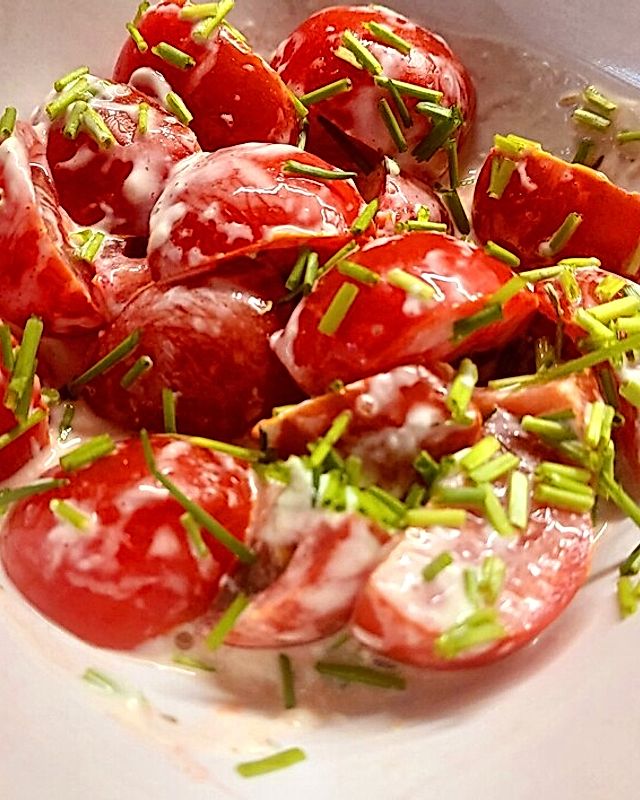 Tomatensalat mit Schnittlauch