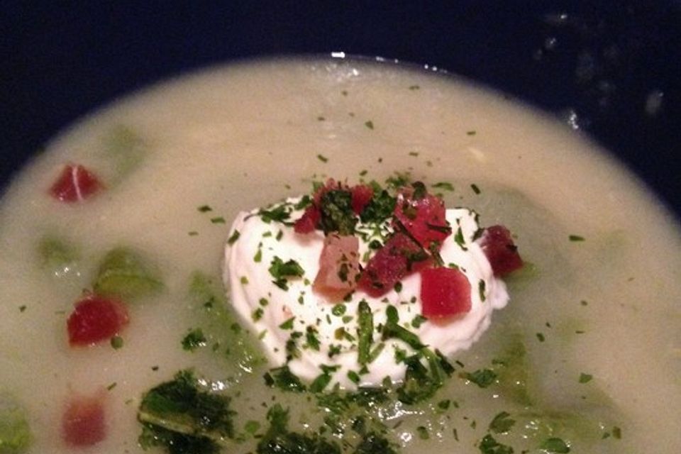 Kohlrabi - Petersilien - Suppe