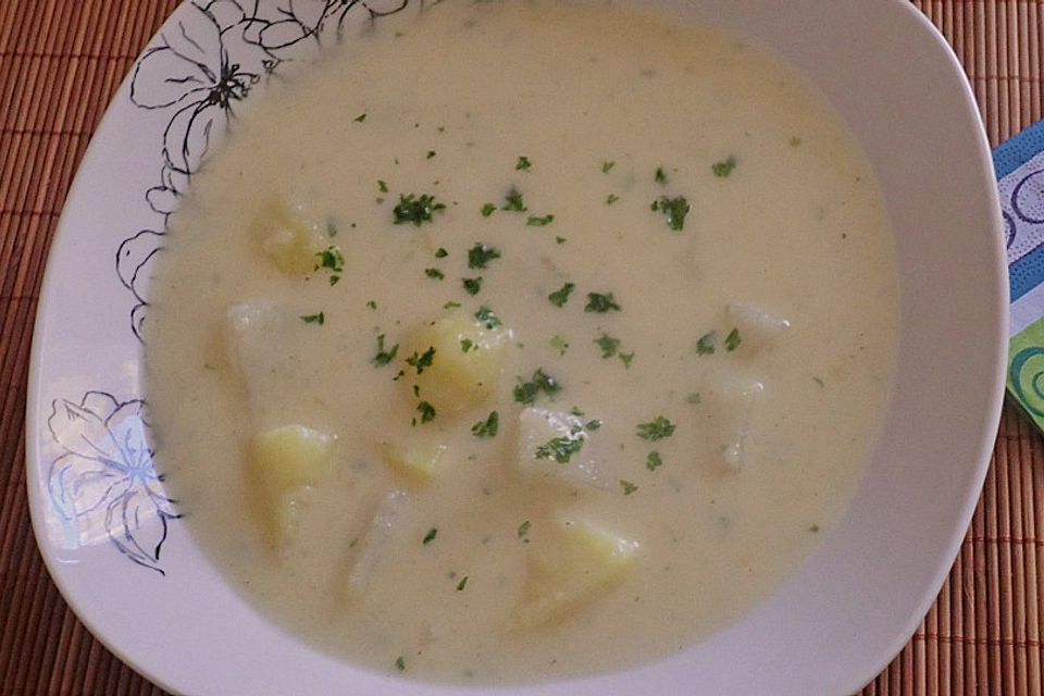 Kohlrabi - Petersilien - Suppe