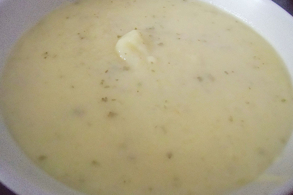 Kohlrabi - Petersilien - Suppe