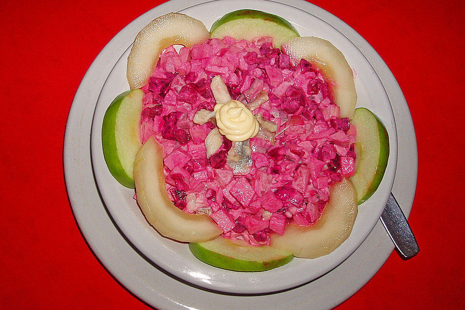 Hertas roter Heringsalat