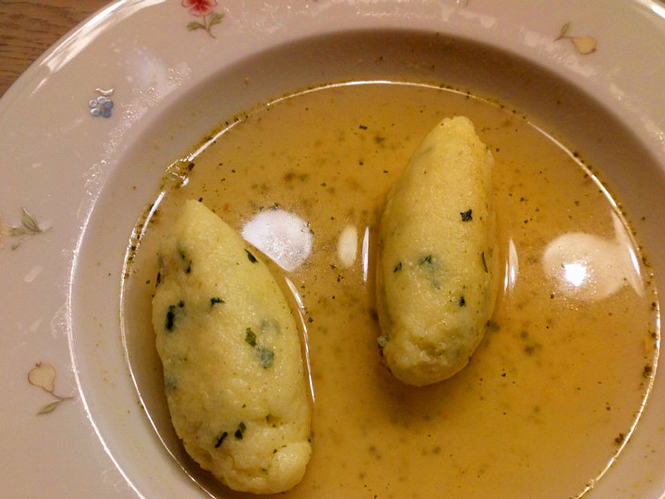 Grießklößchensuppe mit Petersilie von Sivi| Chefkoch
