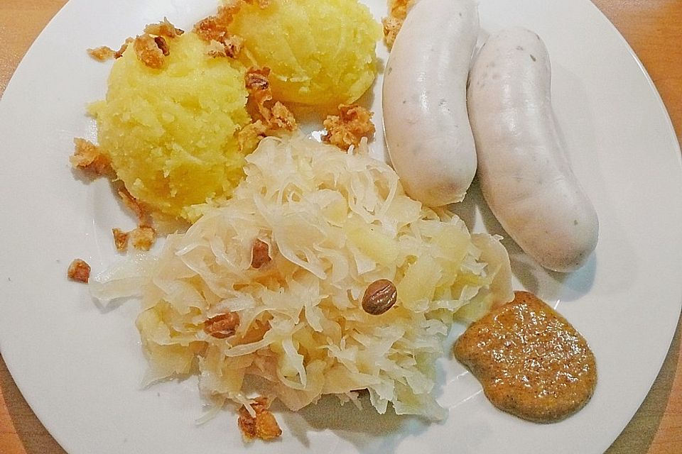 Weißwürste mit Traubenkraut und Kartoffelpüree