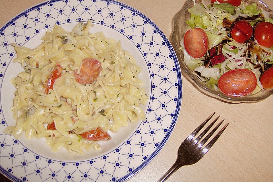 Fettuccine mit Gorgonzola und Tomaten